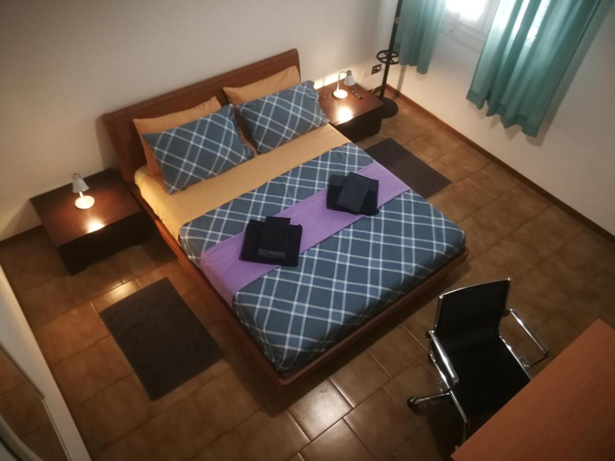 Eva Capital Guest House Modena Camera foto